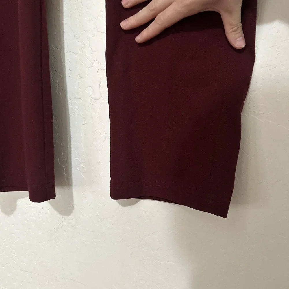 Figs Technical Collection Kade Wine Color Cargo‎ Scrub Womens Pants Sz M/S